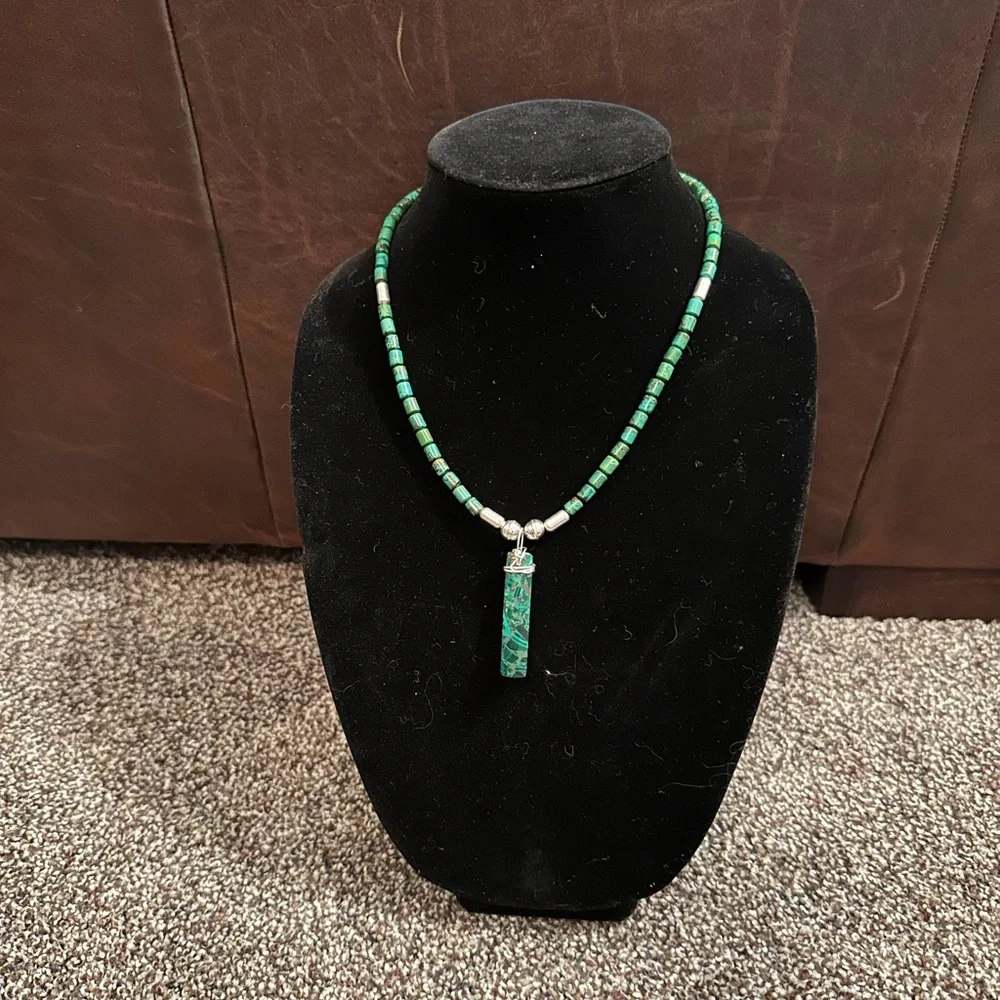 Hand Crafted “One of a Kind” GreenTurquoise/Malachite/Sterling Silver Necklace - Picture 2 of 5